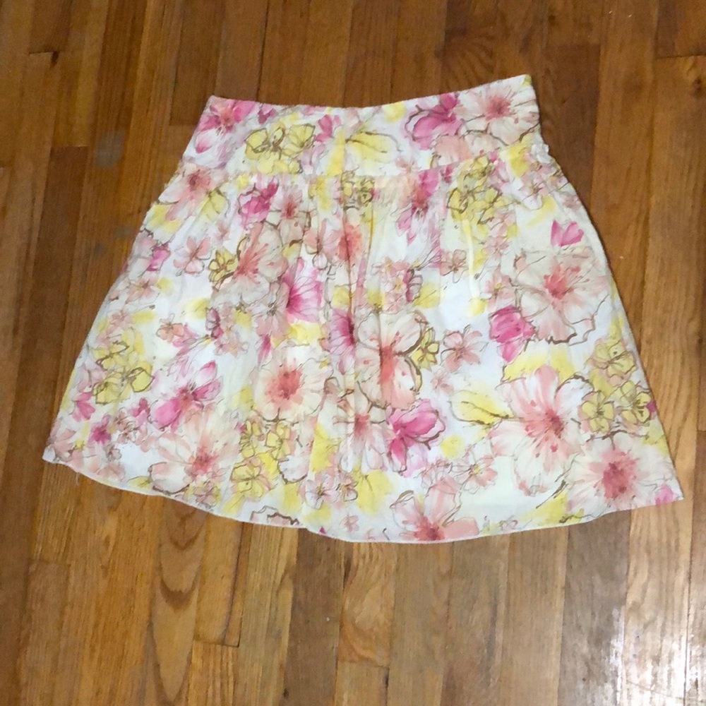 Pink and yellow cotton floral A-line above the knee skirt with side zipper, M